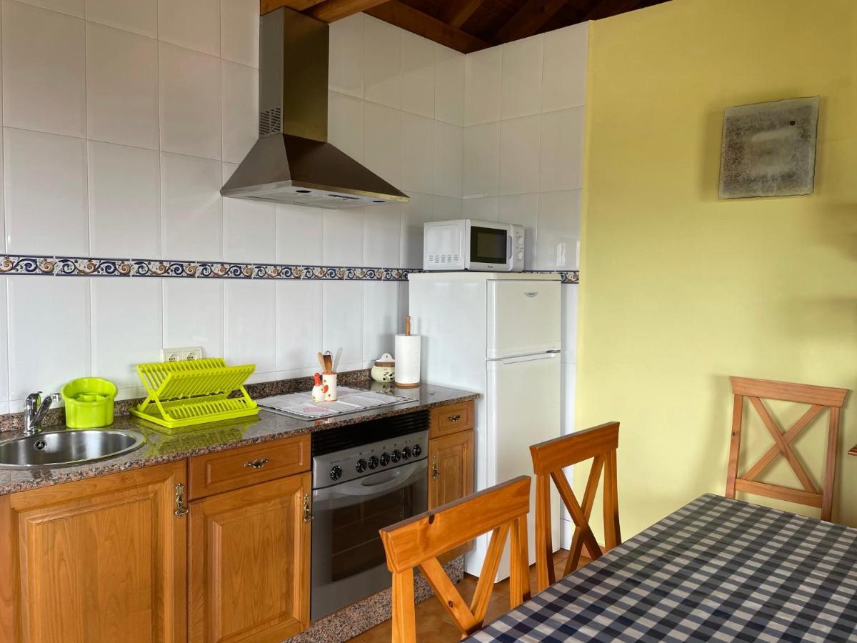 Apartamentos Rurales Casa Pajulon Tineo Eksteriør billede